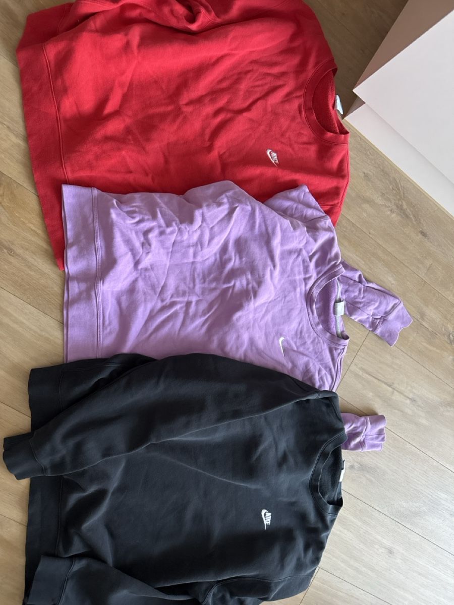 Nike Maglioni & Felpe: 3 Pullover von Nike – Usato da Grosswangen venduto da nik_lb8t