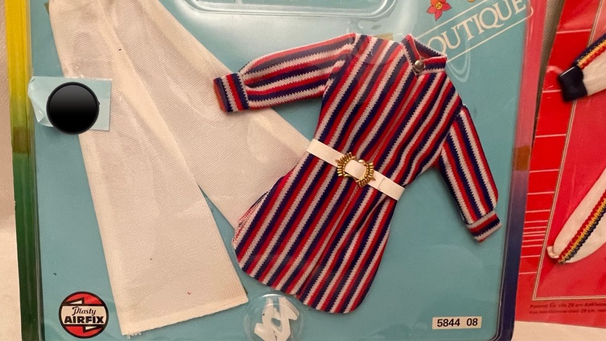 Bambole: Petra Fashions, NRFB , OVP. – Nuovo e nell'imballaggio originale da BÜLACH venduto da arun8184 2