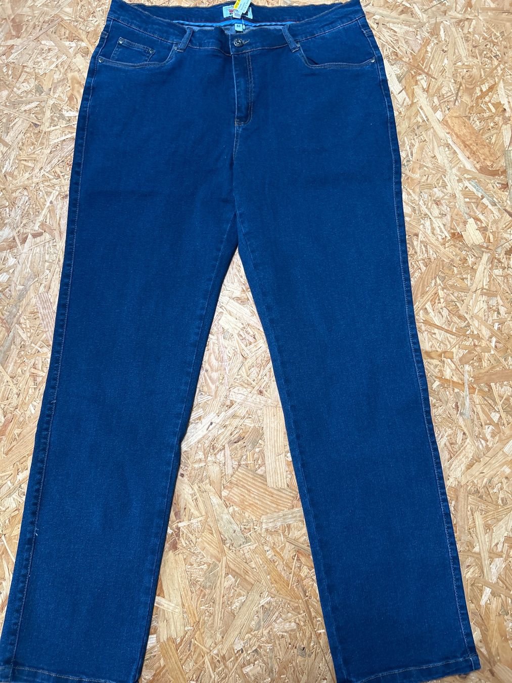 Jeans: Dunkelblaue Jeans Gr. 56 Bundweite ca. 100cm – Neu und originalverpackt aus Koppigen von Werkzeugladen