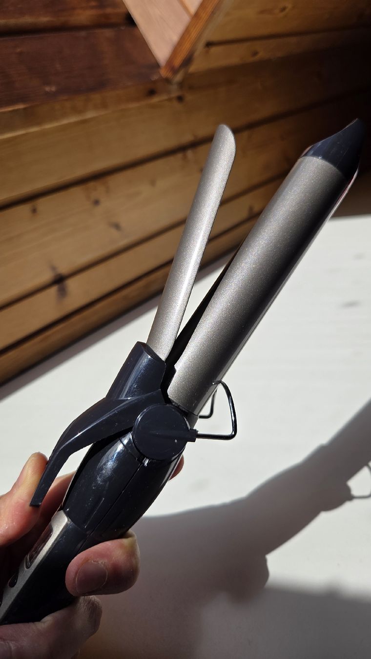 BaByliss Piastre & Arricciacapelli: Babyliss Curling Iron 25mm – Usato da Les Brenets venduto da euterpetheia 2
