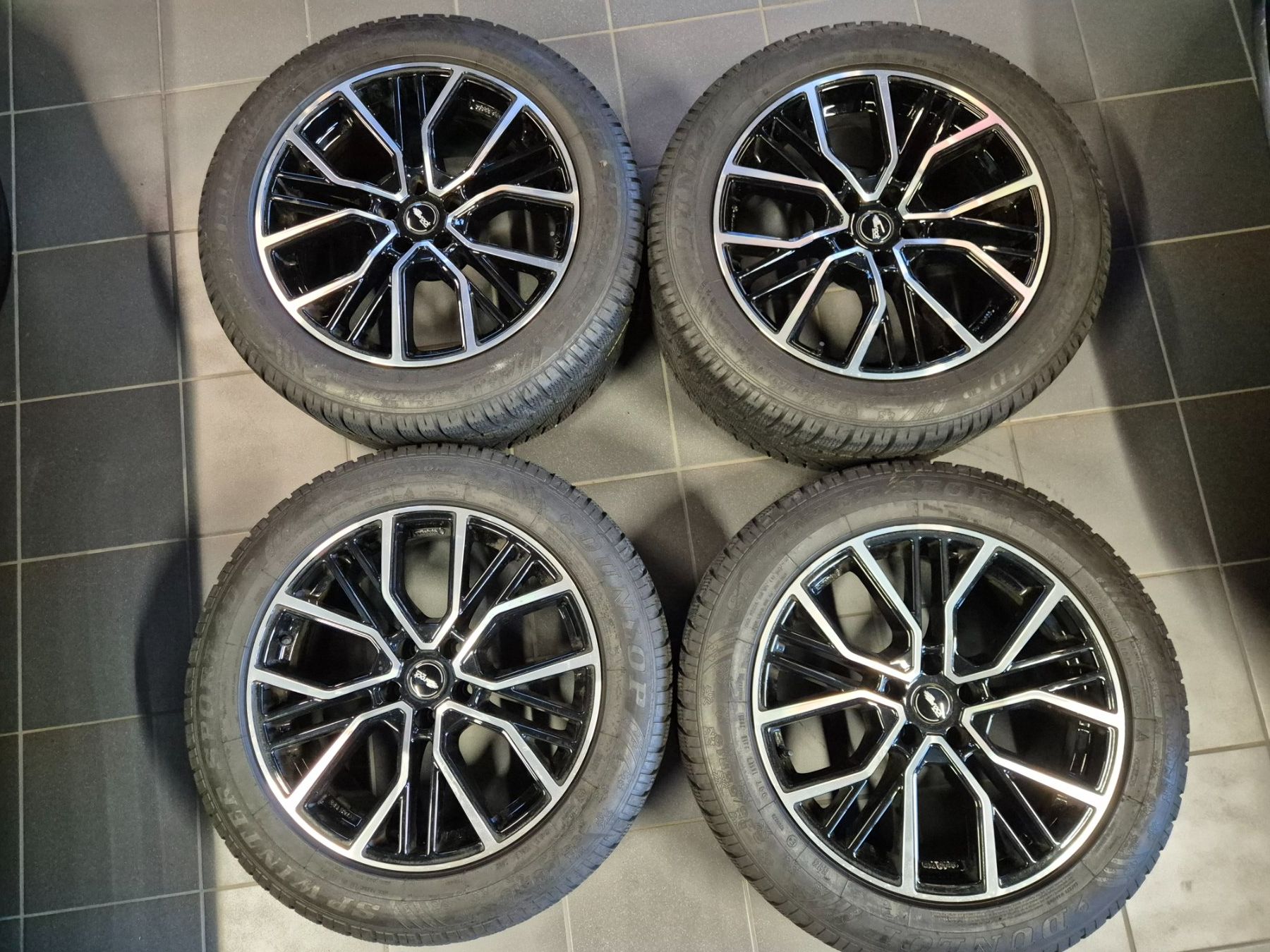 Pneumatici & Ruote complete: Winterräder 19" Porsche Macan – Usato da Winterthur venduto da WEWi-Ersatzteile 1