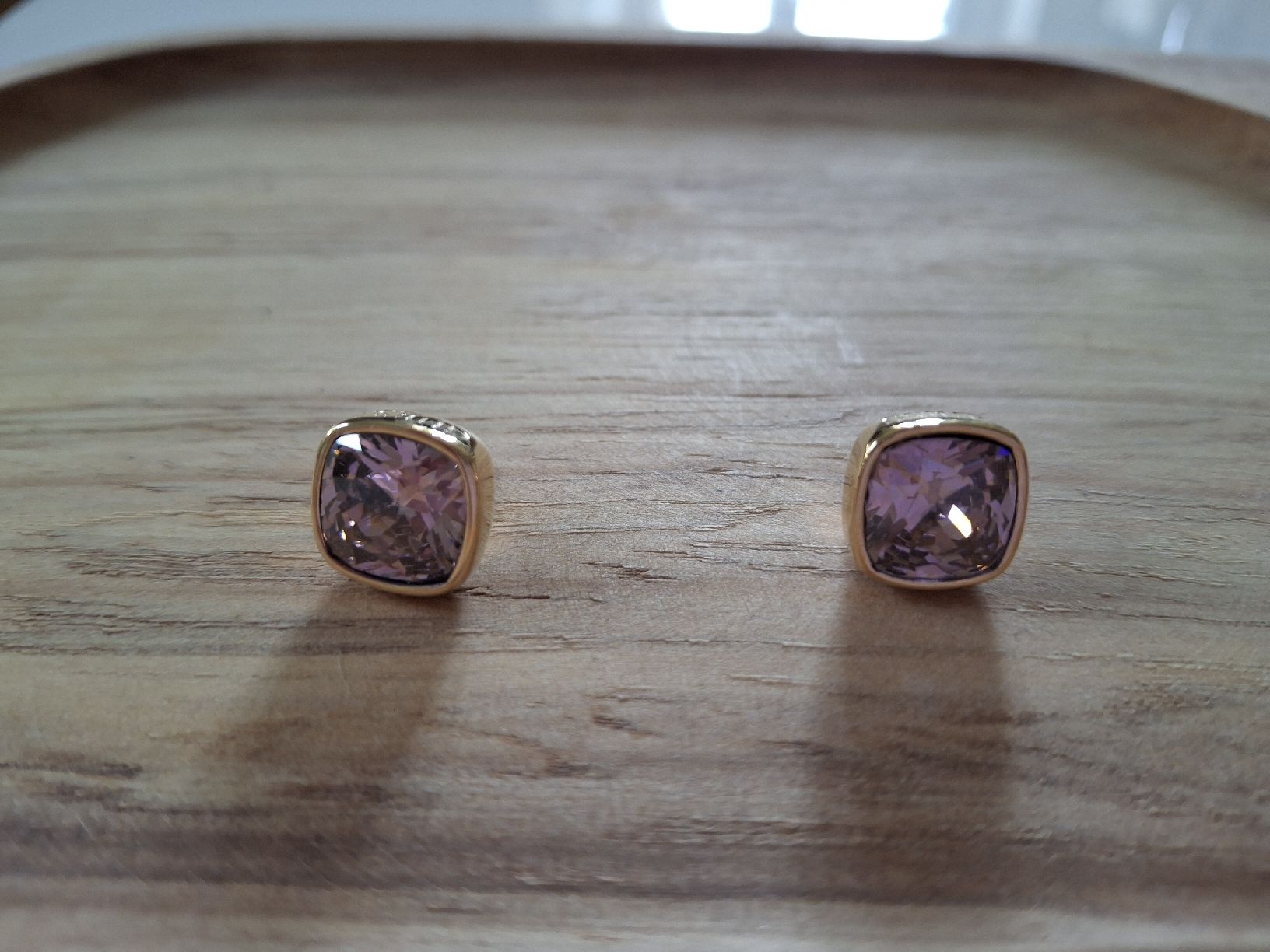 Guess Orecchini pendenti & Orecchini a lobo: boucles d'oreilles GUESS rose neuves – Nuovo e nell'imballaggio originale da Lausanne venduto da Cognitia