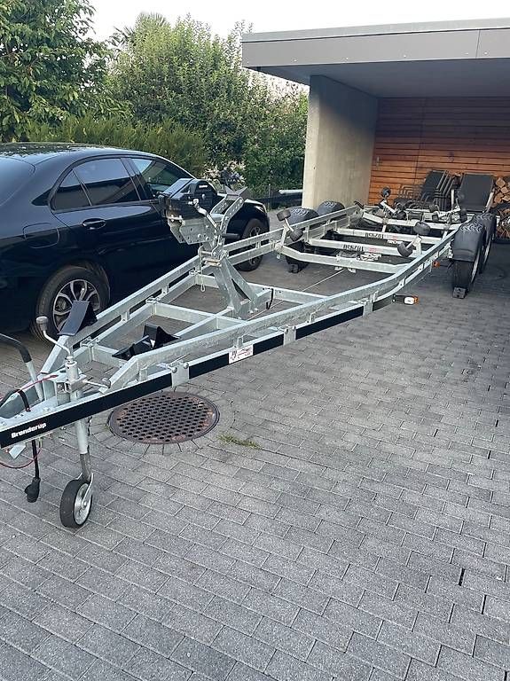 Anhänger: Remorque bateau à louer  – Gebraucht aus Grandson von mic_kh7p
