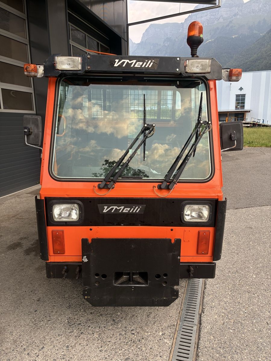 Veicoli commerciali: VMeili Kleintransporter mit Schneepflug gebraucht – Usato da Berschis venduto da 746383