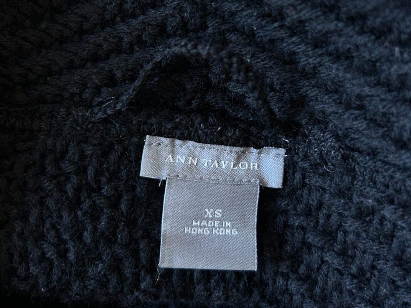 Cos Giacche: Ann Taylor Merino Wool Cardigan – Usato da St. Gallen venduto da look-twice 3