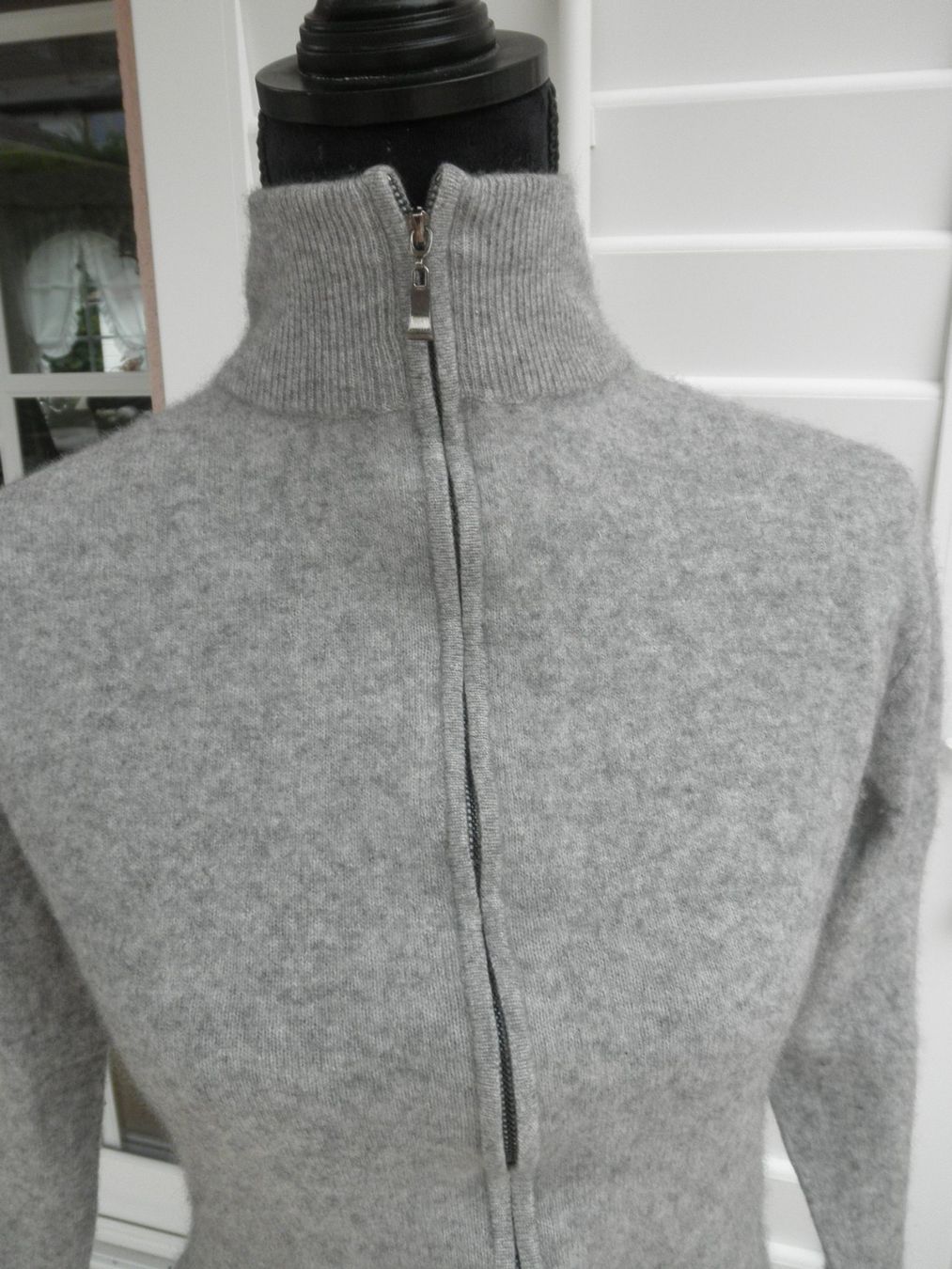Giacche: Kaschmir Jacke Grau – Usato da Buttwil venduto da Engelhaar 1