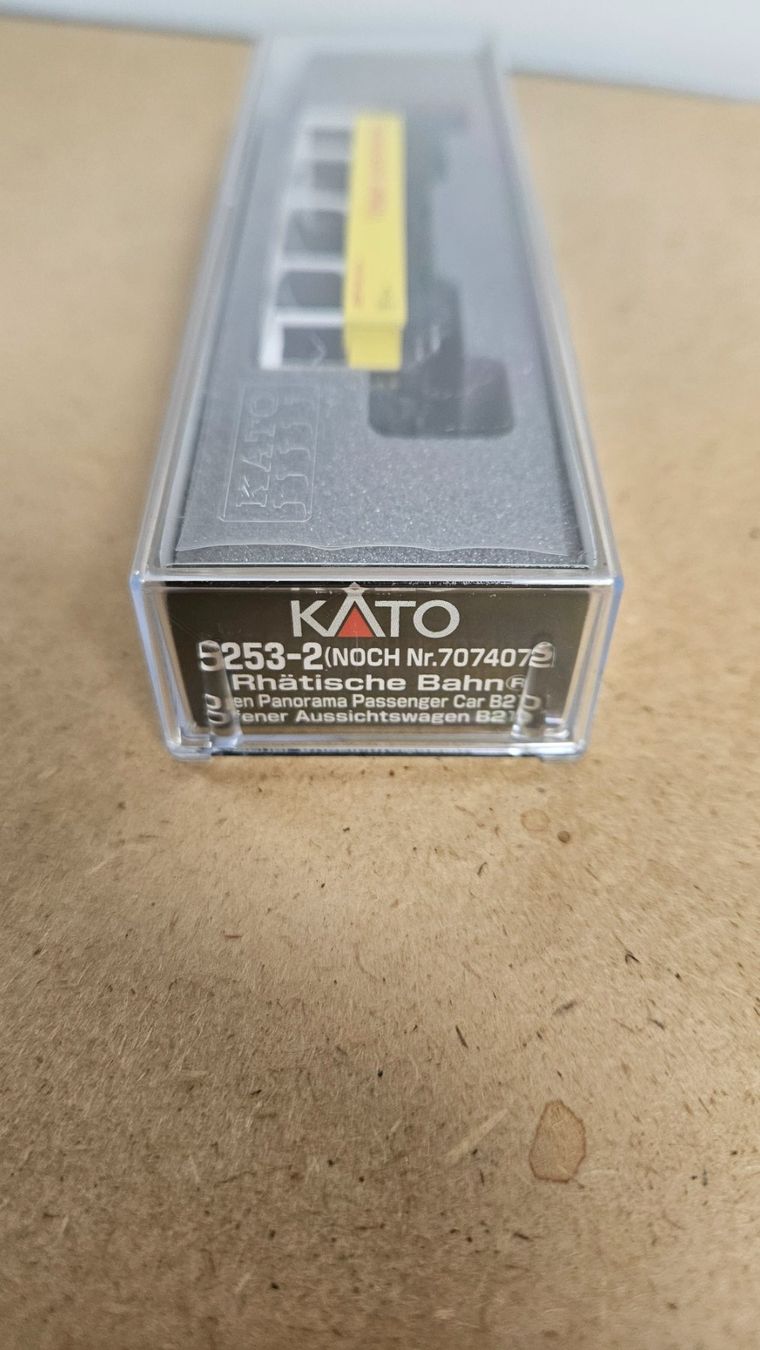Kato Modellini di ferrovie: Kato N Rhb Aussichtswagen – Usato da Basel venduto da luk_qv8t 2