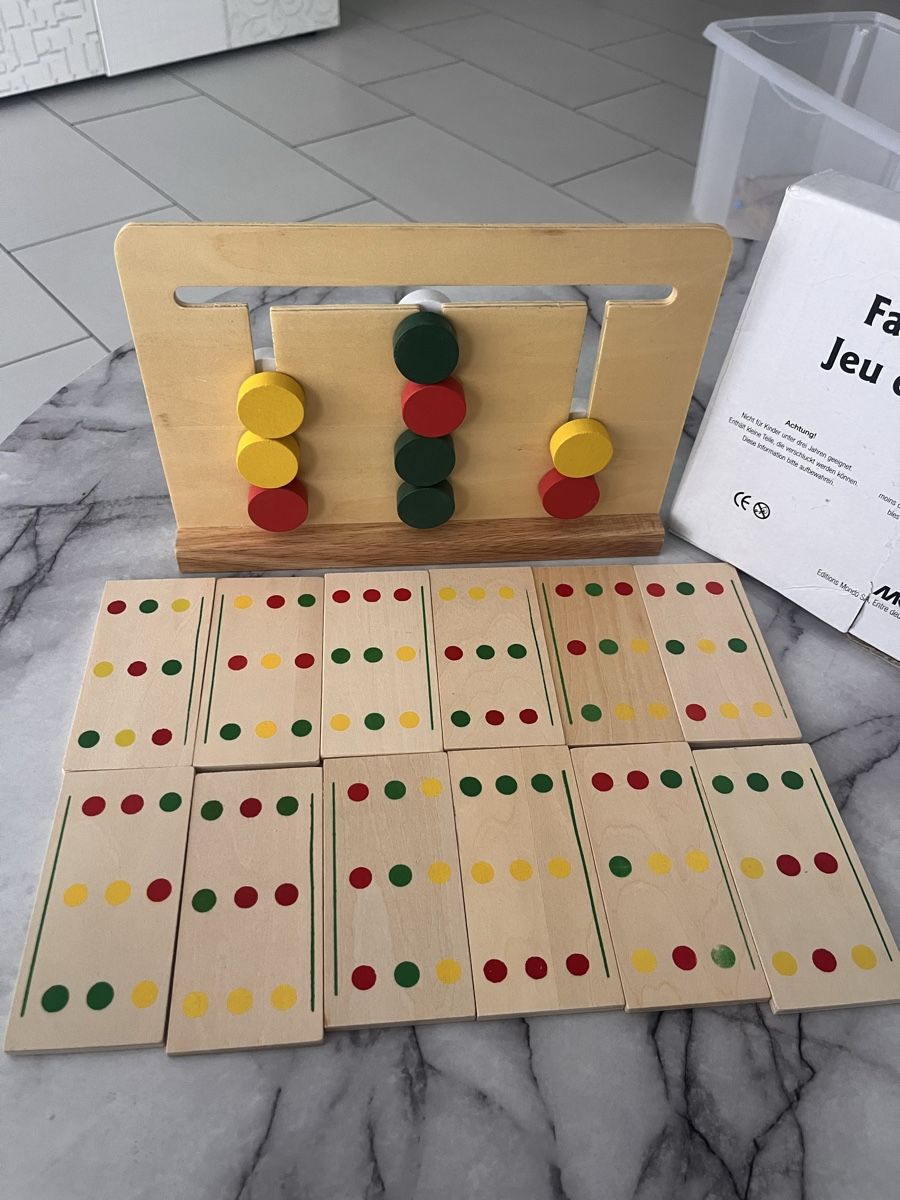 Giochi: Farben Sortirbrett aus Holz – Usato da Brüttisellen venduto da lilien2012 1