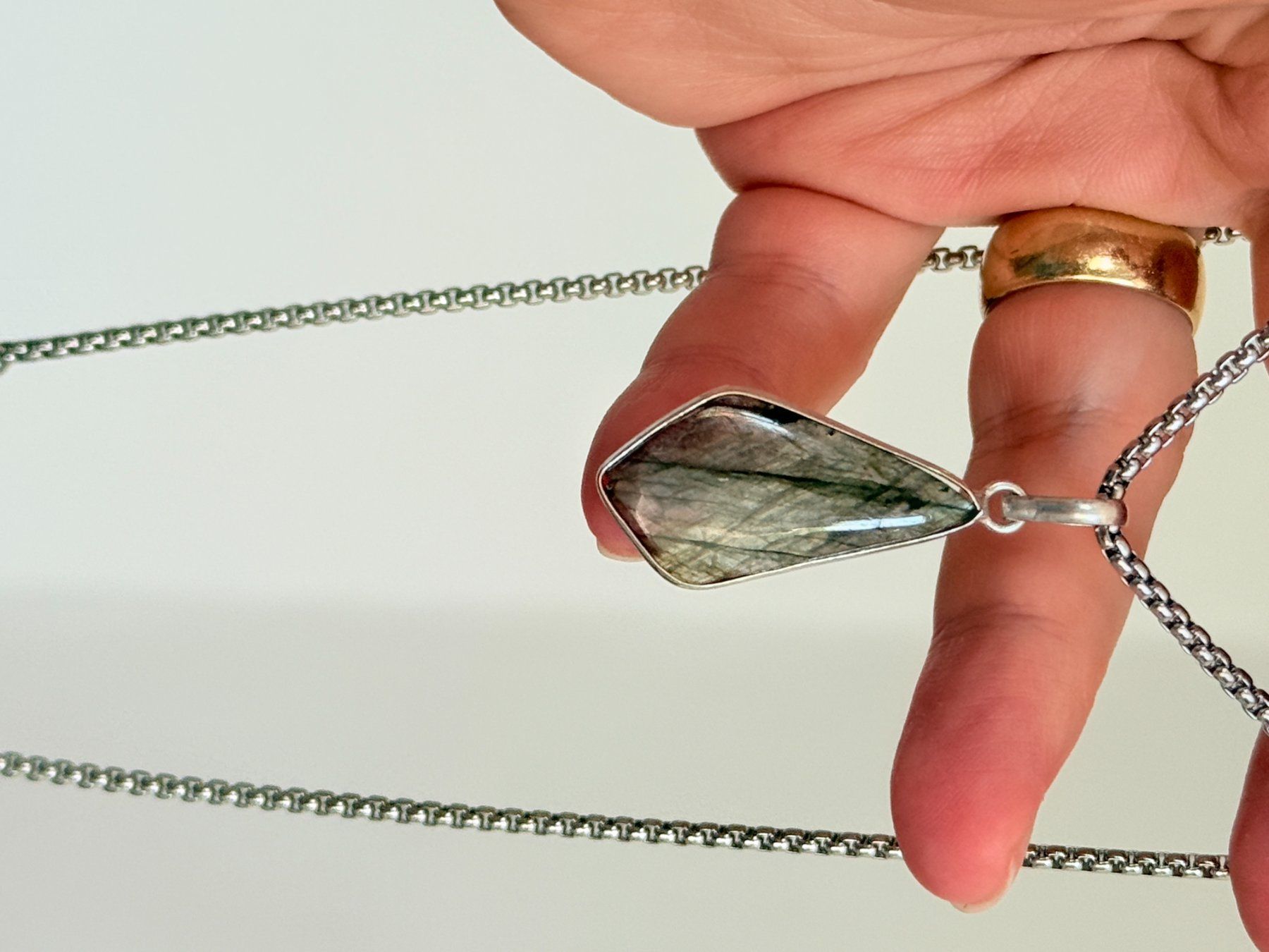 Catenine: Labradorite necklace – Nuovo e nell'imballaggio originale da Genève venduto da AGBERG 3