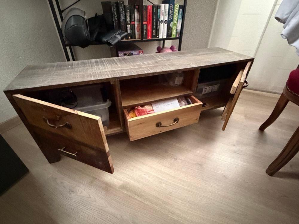 Mobili TV: TV Möbel/Sideboard aus Altholz. – Usato da Wölflinswil venduto da pokneto 1