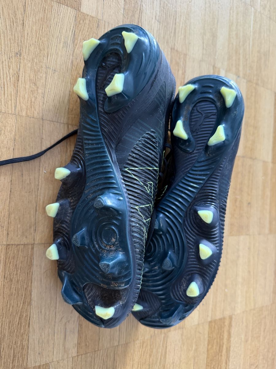 Schuhe für Jungen: Fussballschuhe Kickschuhe Puma – Gebraucht aus Itingen von levilu 2