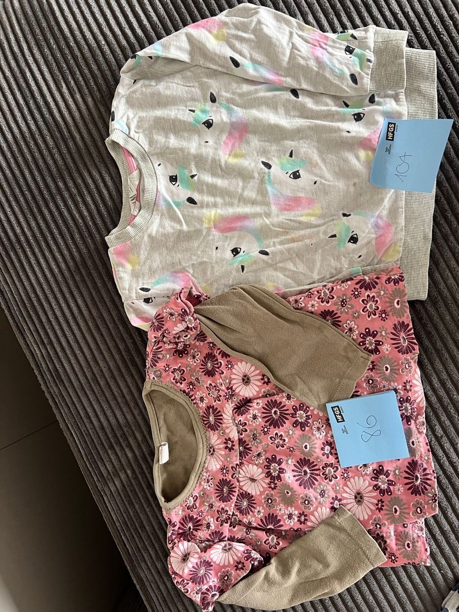 Lotti & Set di vestiti: Kleiderpaket Mädchen – Nuovo (secondo la descrizione) da Nesselnbach venduto da cel_nn26 3