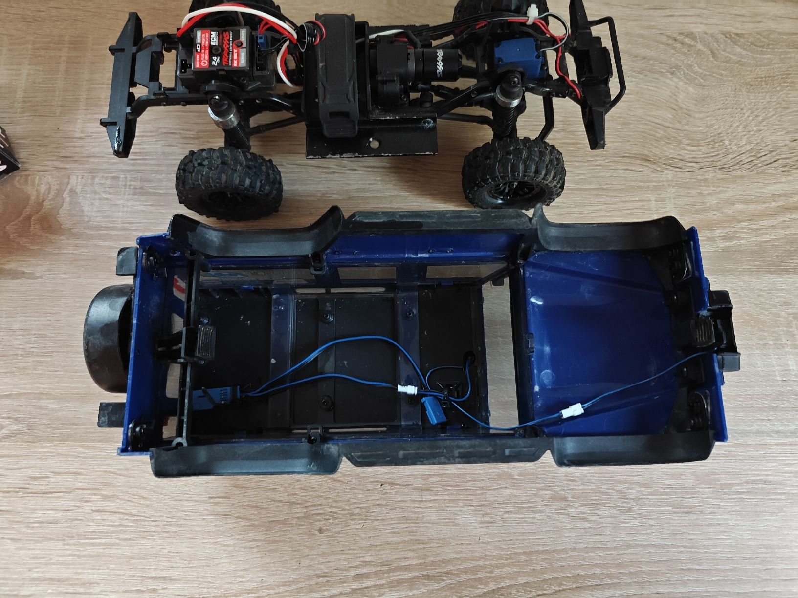 Traxxas Modellismo RC: Traxxas Trx4m Defender Brushless  – Usato da Speicher venduto da and_5n8d 4