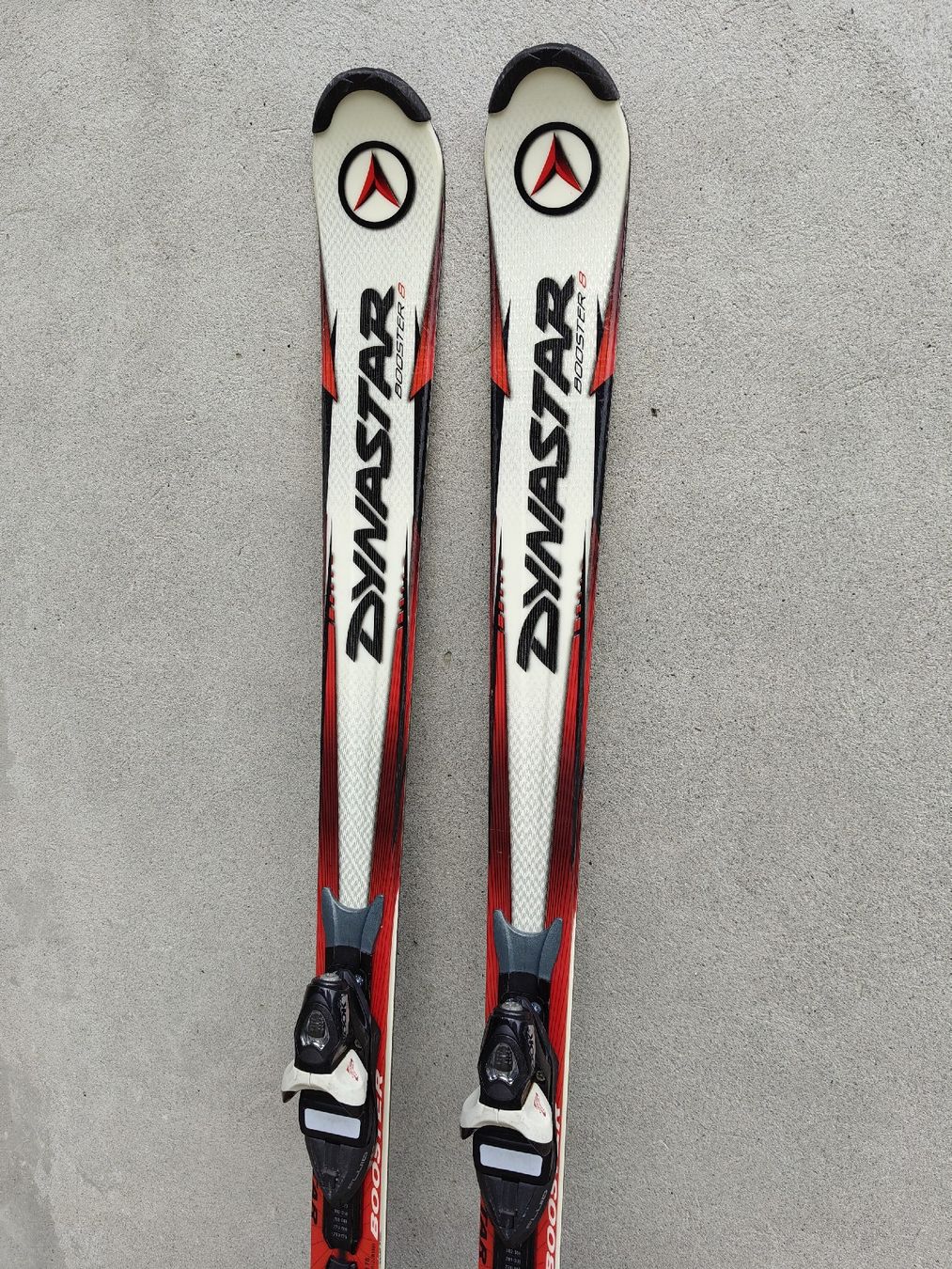 Dynastar Skis: DYNASTAR Booster 8 – Gebraucht aus Veyrier von nil_l7vm