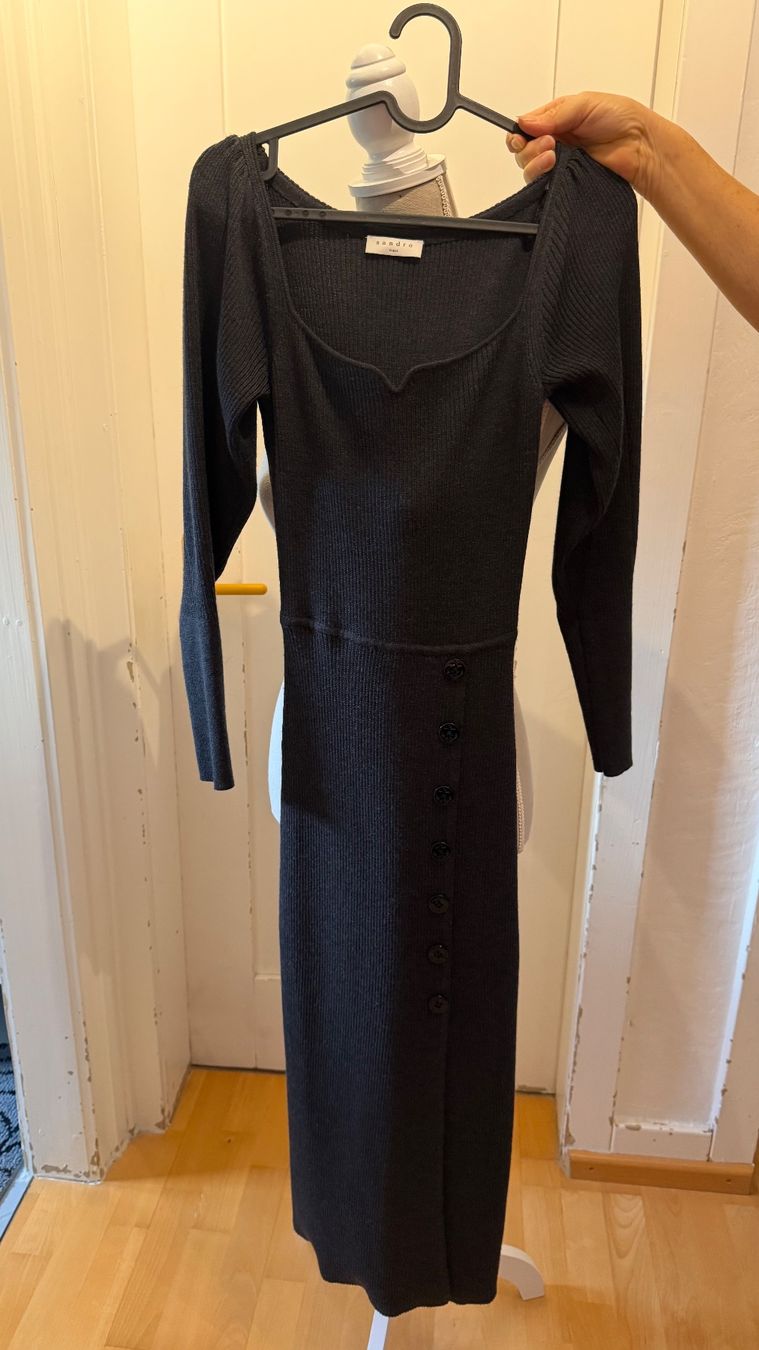 Sandro Kleider: Sehr schönes Strickkleid von Sandro – Neu (gemäss Beschreibung) aus Schaffhausen von _queen_c