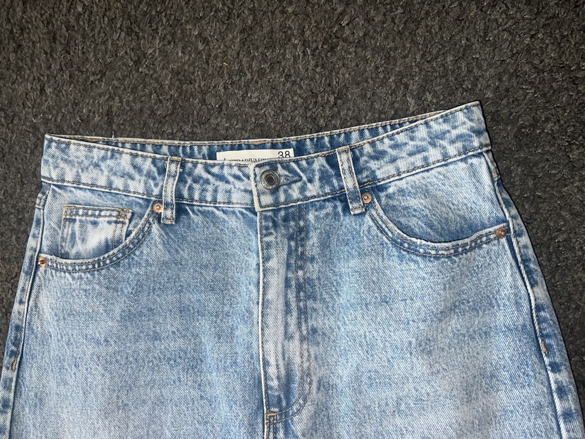 Stradivarius Gonne: Jeansrock Stradivarius Grösse 38 light blue Used – Nuovo (secondo la descrizione) da Effretikon venduto da Briga.S. 1
