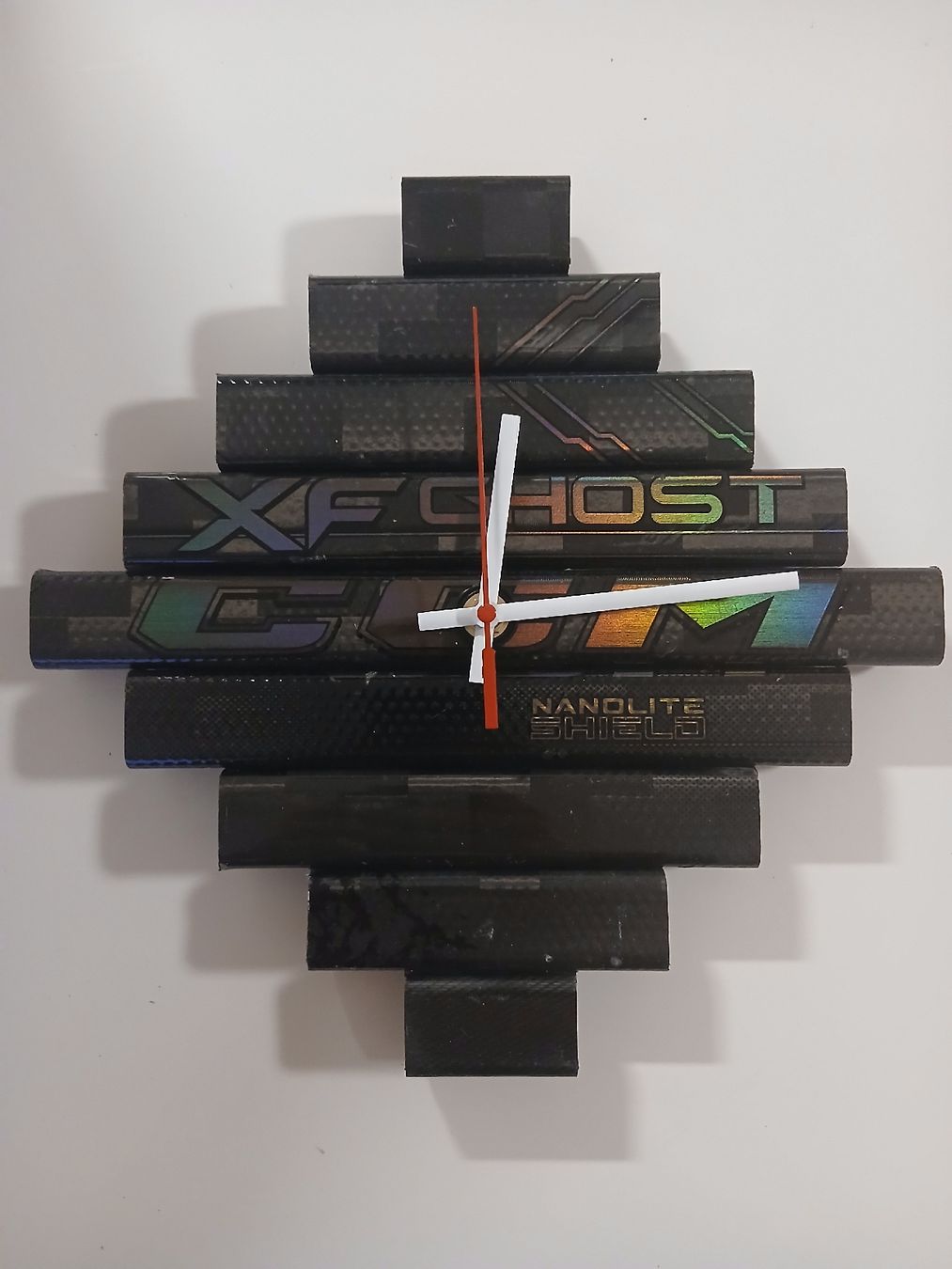 Orologi: Hockey stick clock CCM Ghost 27x27 cm  – Usato da Taverne venduto da damigiano
