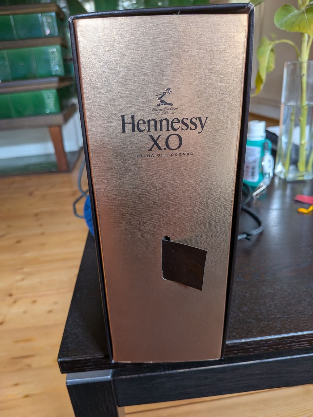 Hennessy Bevande alcoliche: Hennessy X.O Cognac Original Flasche mit Box – Nuovo e nell'imballaggio originale da Elfingen venduto da dustdevil403 3