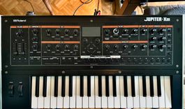 Roland Jupiter - XM, Synthesizer mit ZEN-Core-Synthesesystem