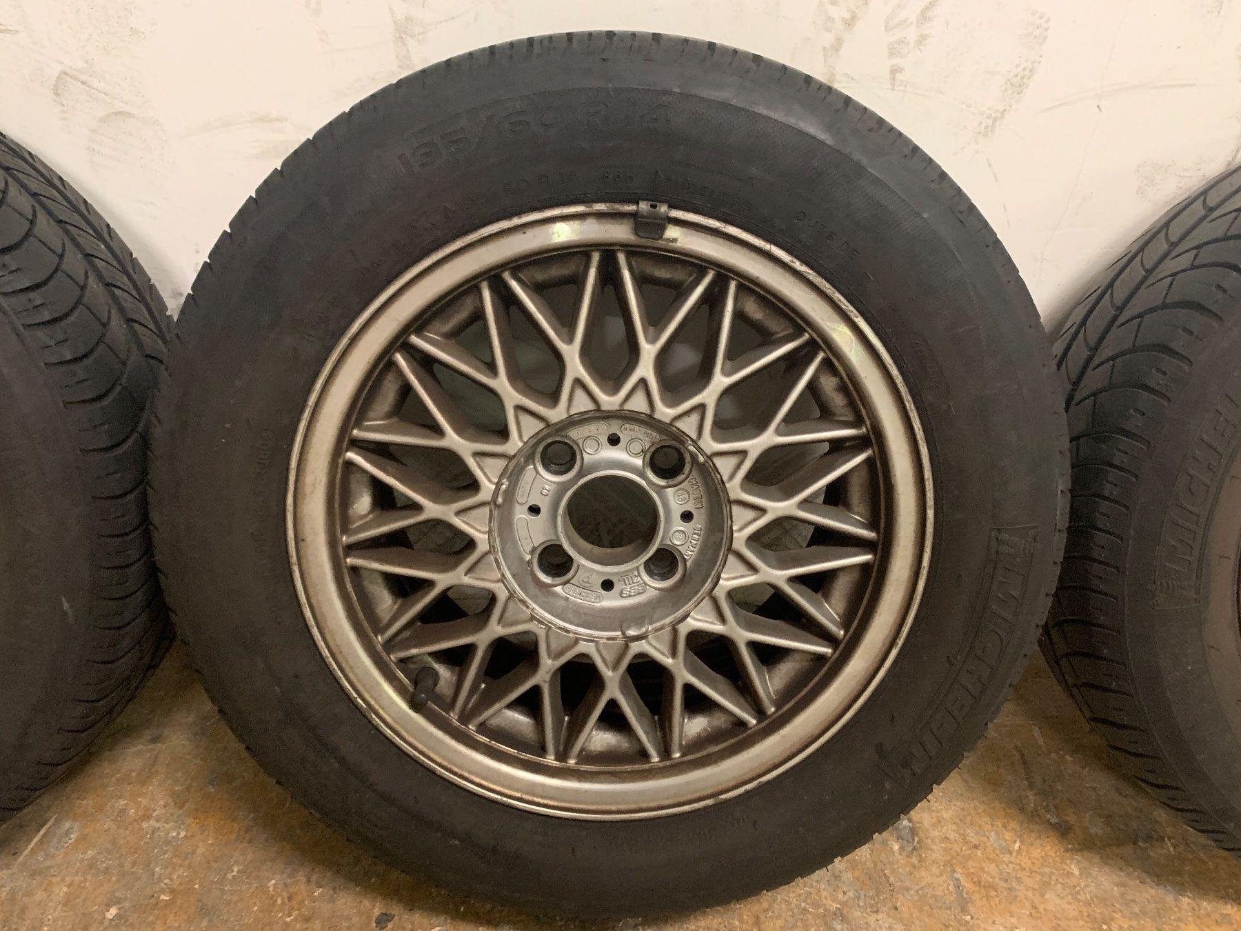 BMW Cerchioni: Originale BMW e30 Alufelge im Kreuzspeichen – Usato da Felben-Wellhausen venduto da ros75 2