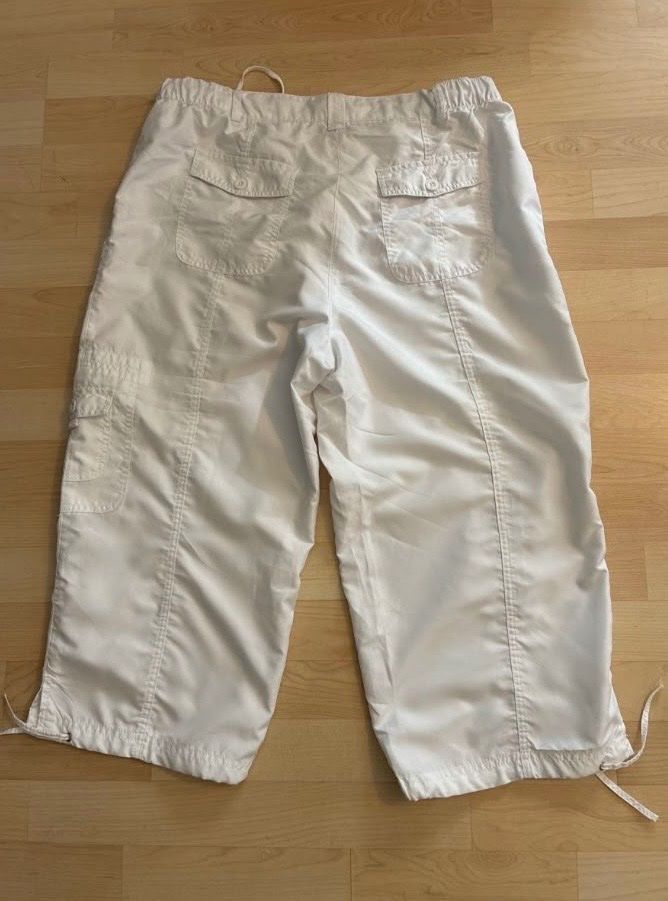 Pantalons: Caprihose 44 – D'occasion à Küssnacht am Rigi par Anacerna 1