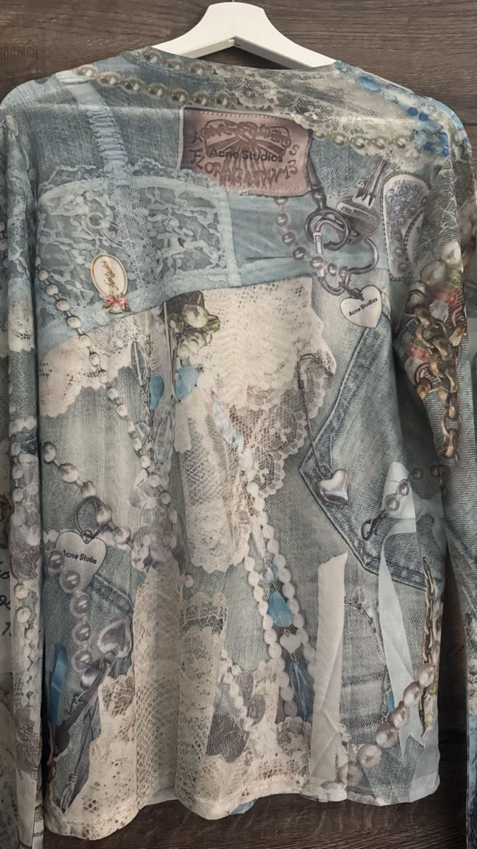 Acne Studios T-shirt: ACNE STUDIO T-Shirt GR 38-40 – Nuovo (secondo la descrizione) da Luzern venduto da TENDIMO 1