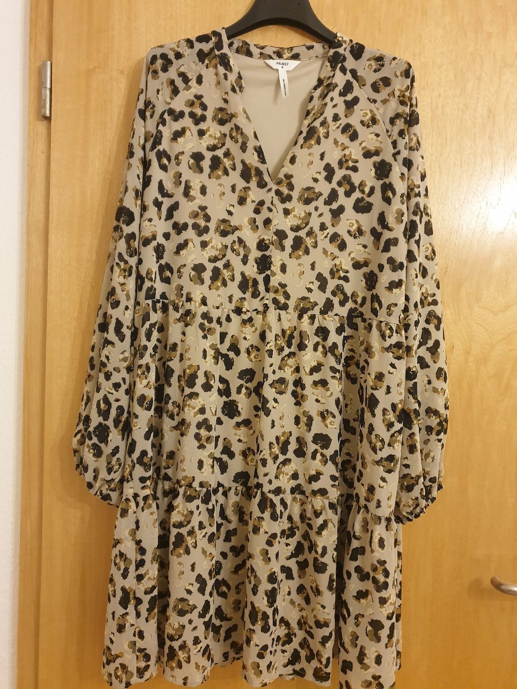 Vestiti: Robe légère, M, .Object léopard, polyester, excellent état – Usato da Neuchâtel venduto da Verenas12