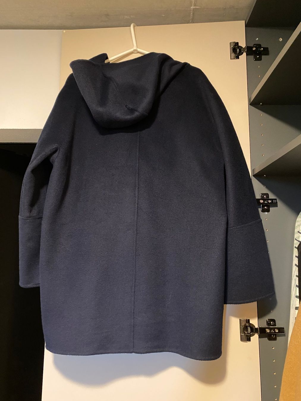 Benetton Cappotti: Mantel mit Kapuze – Nuovo (secondo la descrizione) da Lausen venduto da lisa44 4