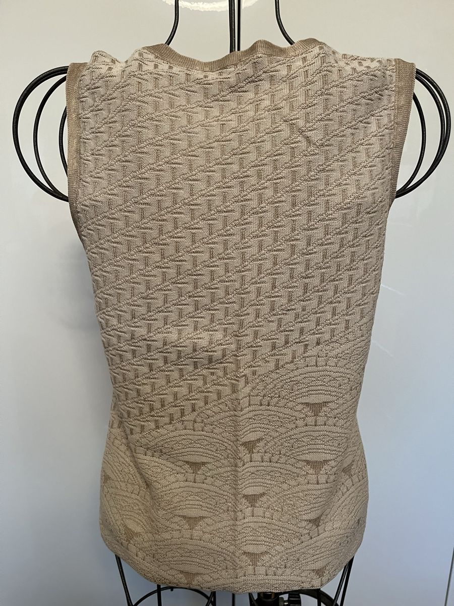 T-shirt: Top beige Mani – Nuovo (secondo la descrizione) da St. Prex venduto da Nikolletta 2