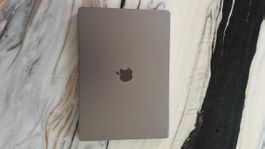 MacBook Pro 16 Zoll (2021) gebraucht guter Zustand 