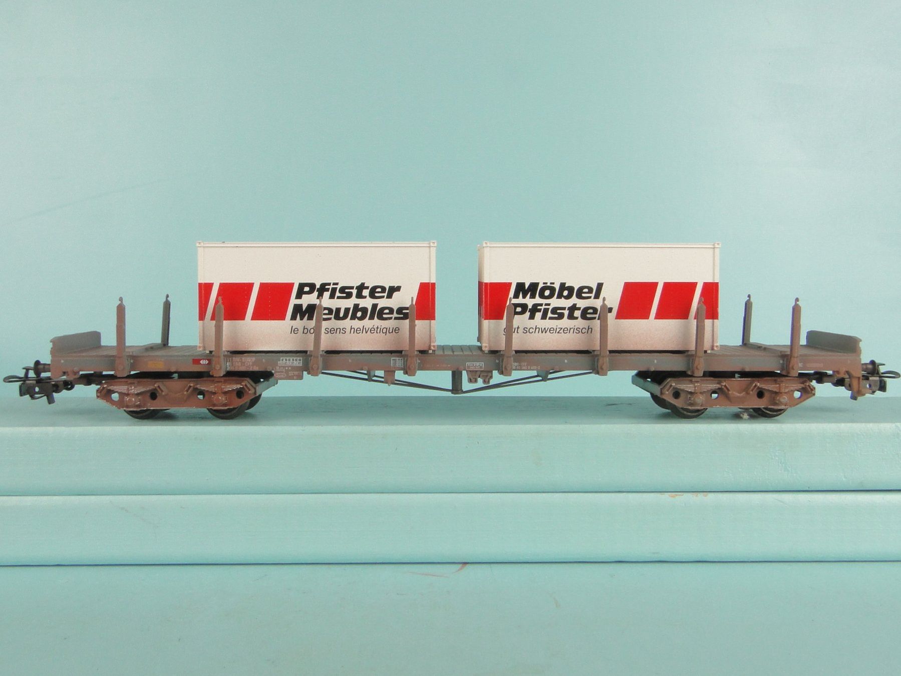 Märklin Modellini di ferrovie: Märklin 4668 H0 SBB Pfister Möbel – Usato da Bülach venduto da cann11 4