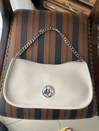 Sonderedition: Joop Handtasche Lack-Imitationsleder ei-weiss