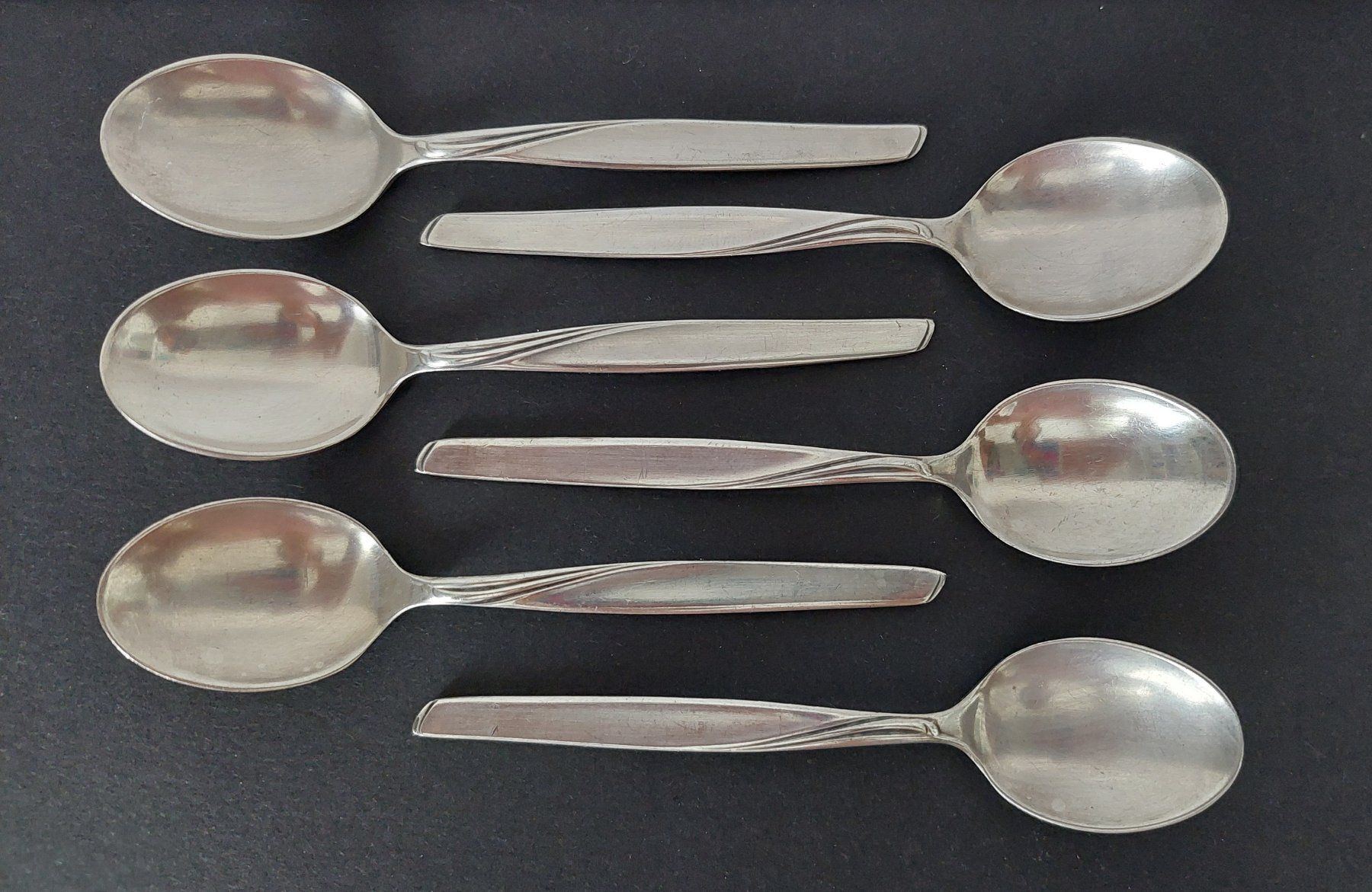 Cucchiai: Cuillères à thé (6 pièces avec coffret) – Usato da Grandson venduto da Dobbyl 1