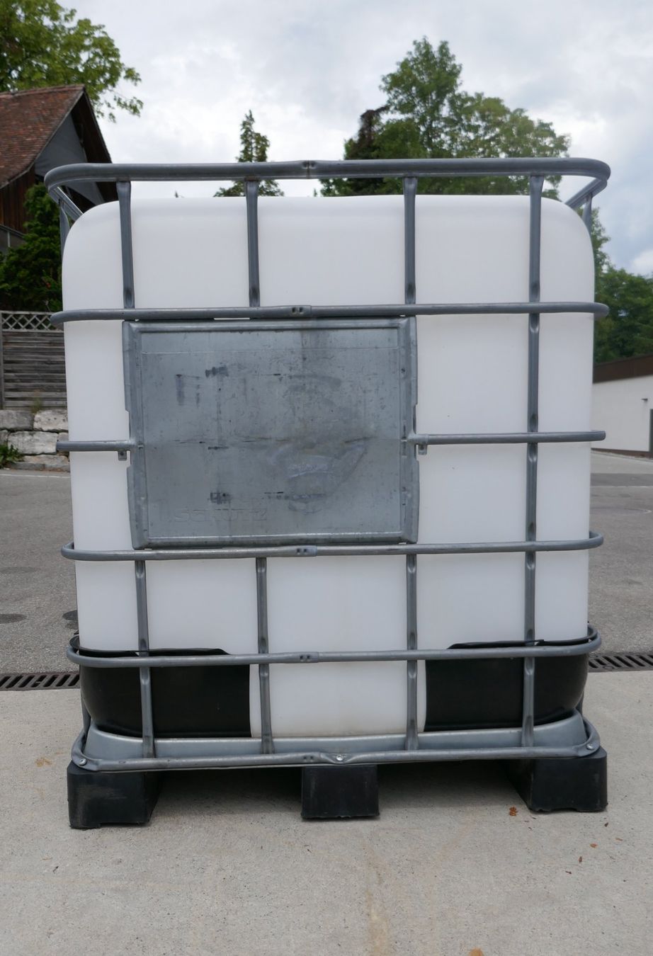 Abbeveratoi e trogoli: IBC Tank, Wassertank, 1000 Liter – Usato da Port venduto da uzuku 4