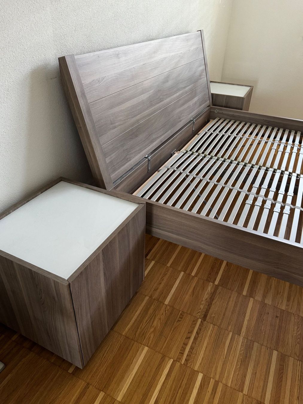Ikea Letti: Komplettes Schlafzimmer-Bett, Lattenroste, Kommode – Usato da Neuenhof venduto da mas_tfk7 1
