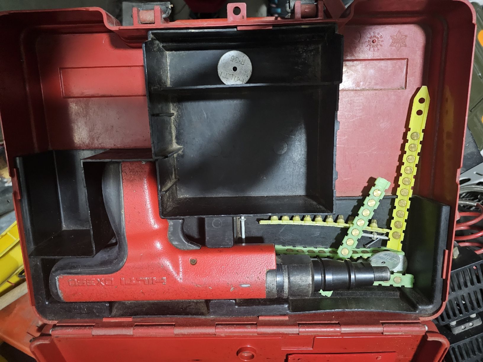 Hilti Tous les outils: Abbruchhammer Hilti  – D'occasion à Zürich par adi0111 3