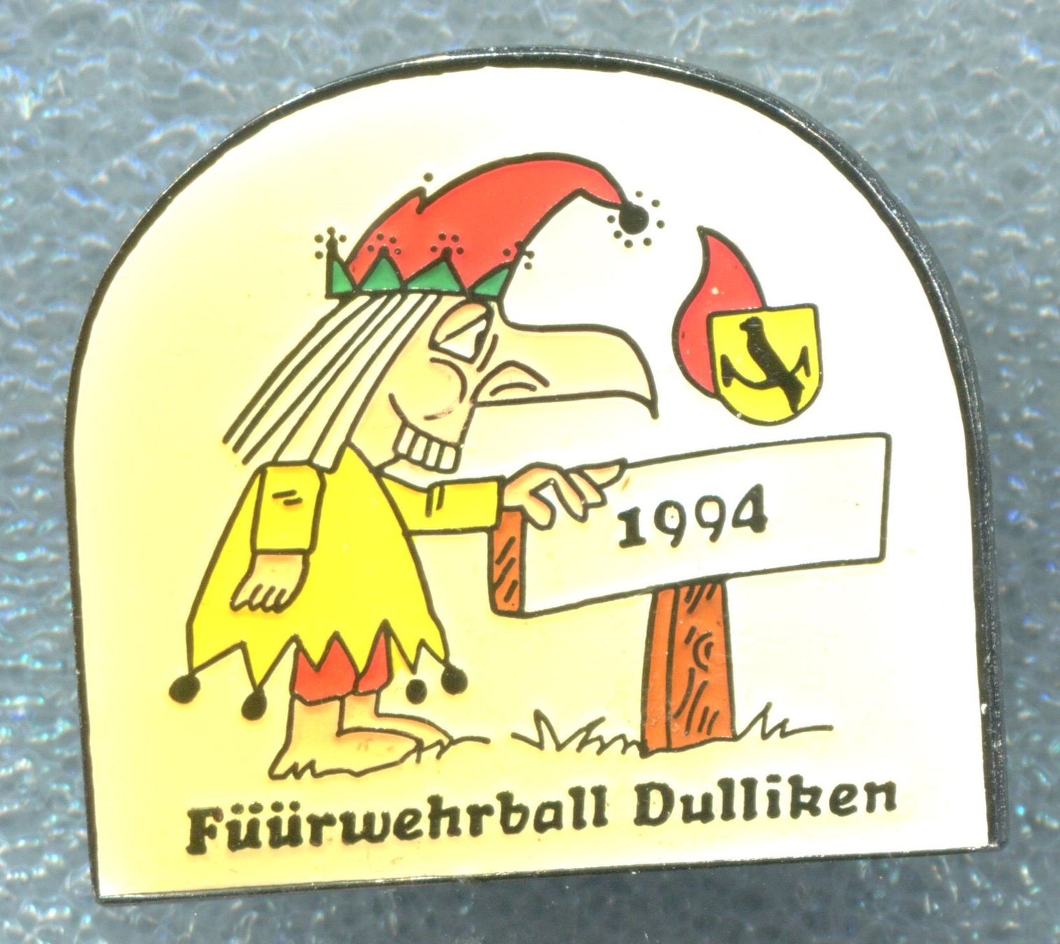 Plaketten & Abzeichen: Füürwehrball Dullikon 1994 – Gebraucht aus Winterthur von Sammleroase