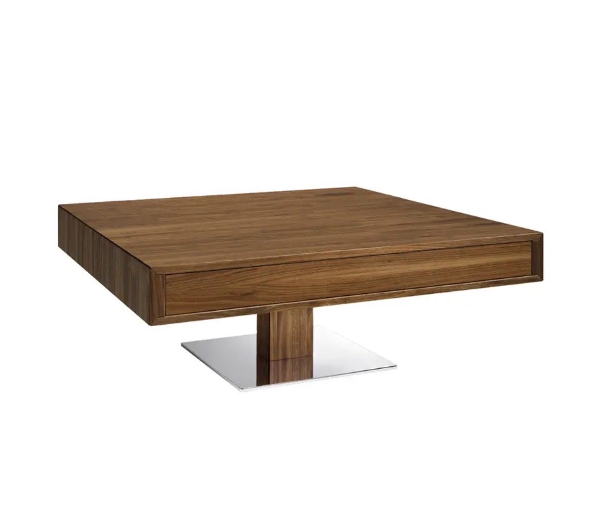 Team7 Tavoli: Table basse carrée design en noyer Team 7 – Usato da Lausanne venduto da TayD