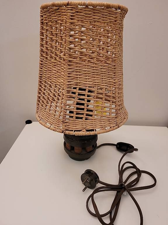 Lampade: Tischleuchte mit Radnabe alt – Usato da Zofingen venduto da Loop_ReSale 7