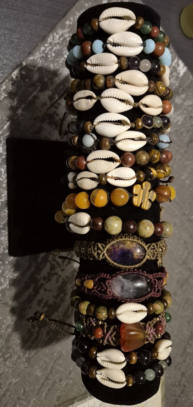 Bracciali & Braccialetti: Handgemachte Armbänder (echte Steine) pro stk – Nuovo (secondo la descrizione) da Wislikofen venduto da Ana.Gomes 1
