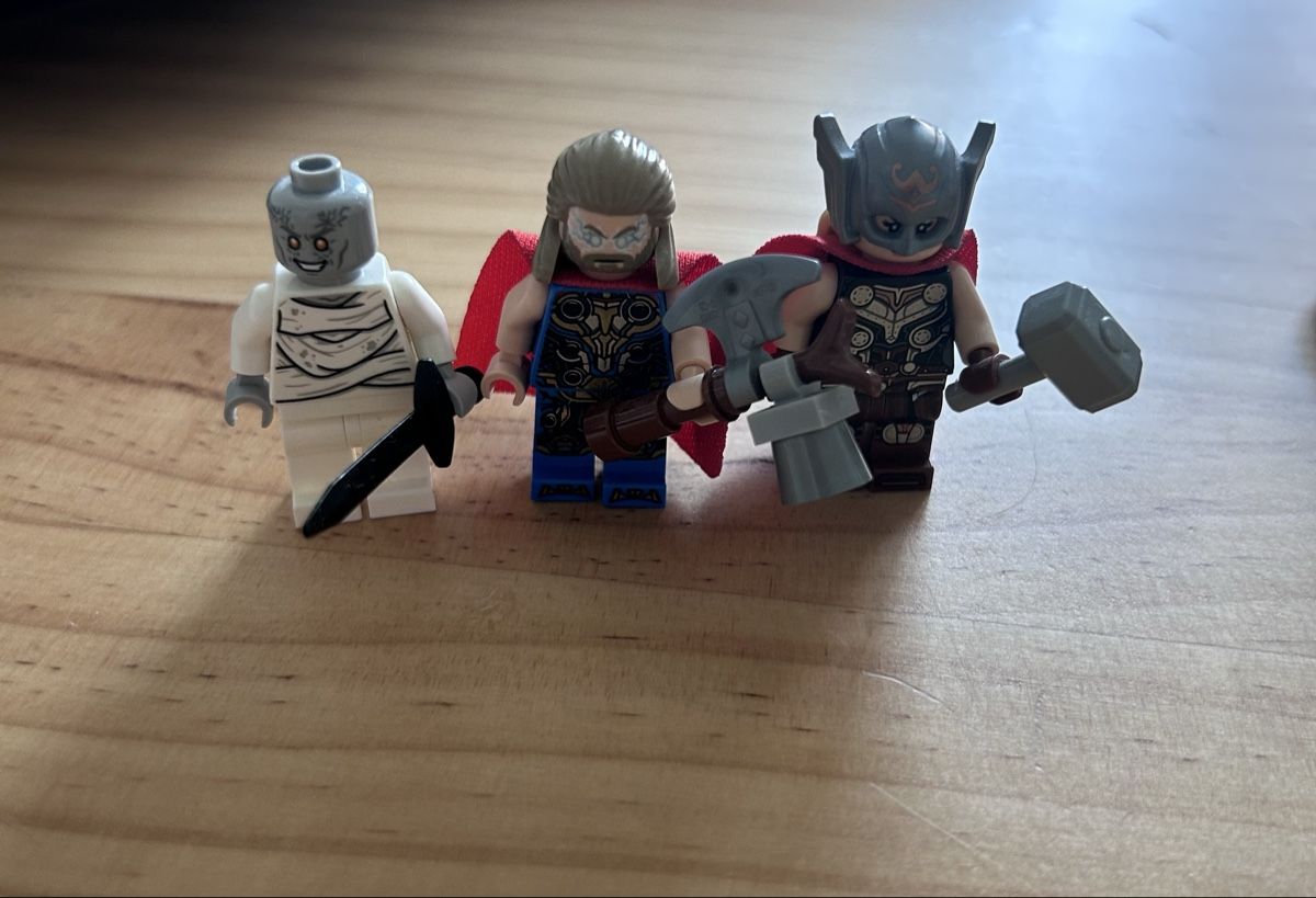 Lego Statuette: 3 Lego Thor figuren  – Nuovo (secondo la descrizione) da Zürich venduto da iri_qr6v