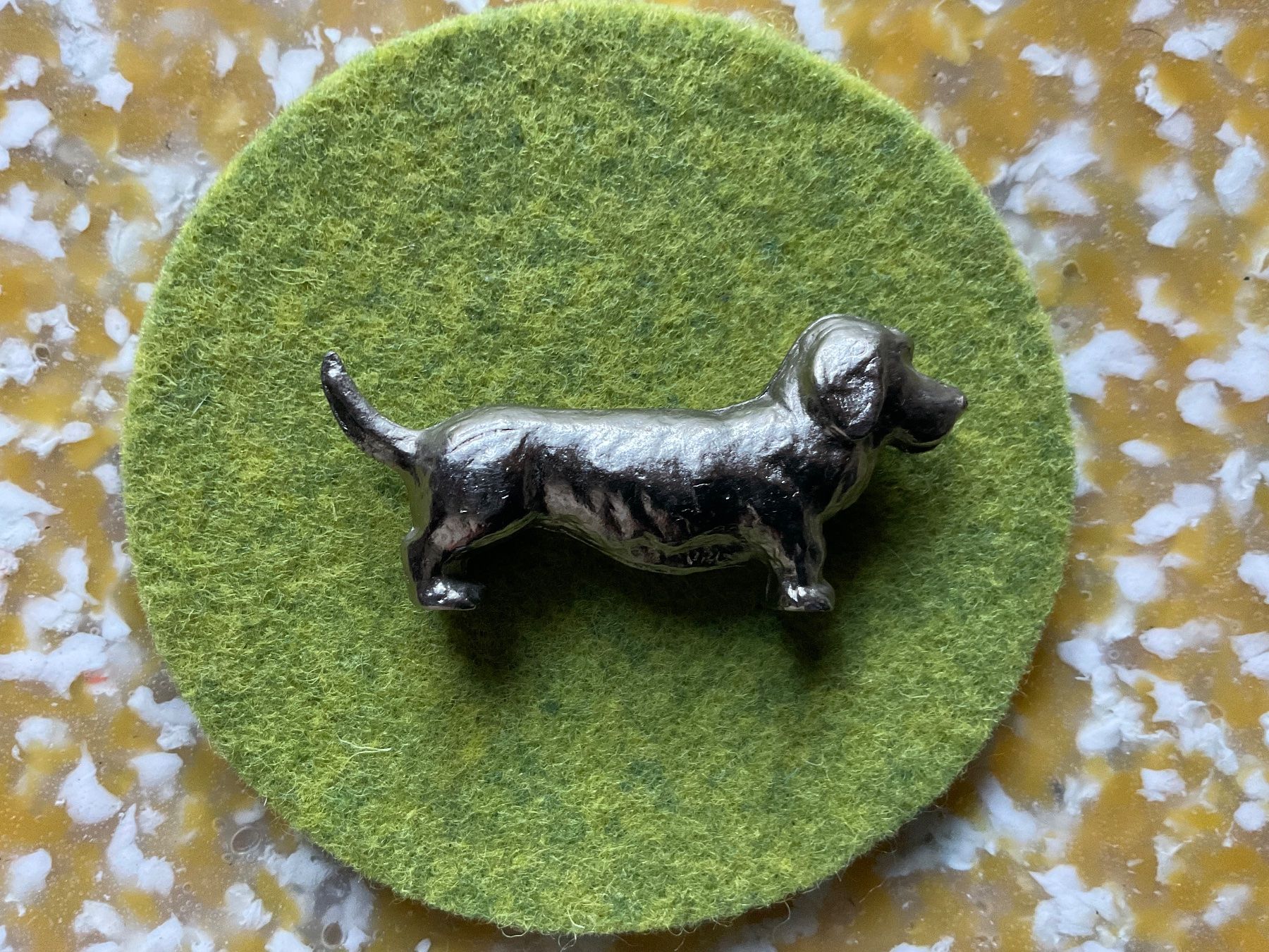 Figurines: Dackel Figur Metall Dekoration – D'occasion à Scuol par Lotus2020 1