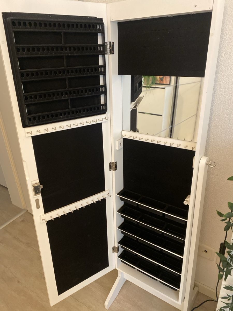 Spiegelschränke: Schmuckschrank mit Spiegel – Gebraucht aus St. Gallen von mic_6zq2 1