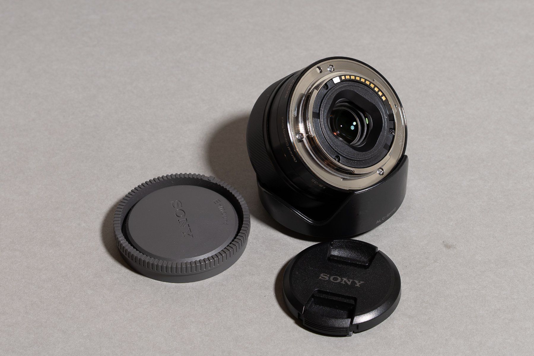 Sony Obiettivi: Sony E 35mm F1.8 OSS SEL35F18 APS-C – Usato da Mauren venduto da Oehris 1