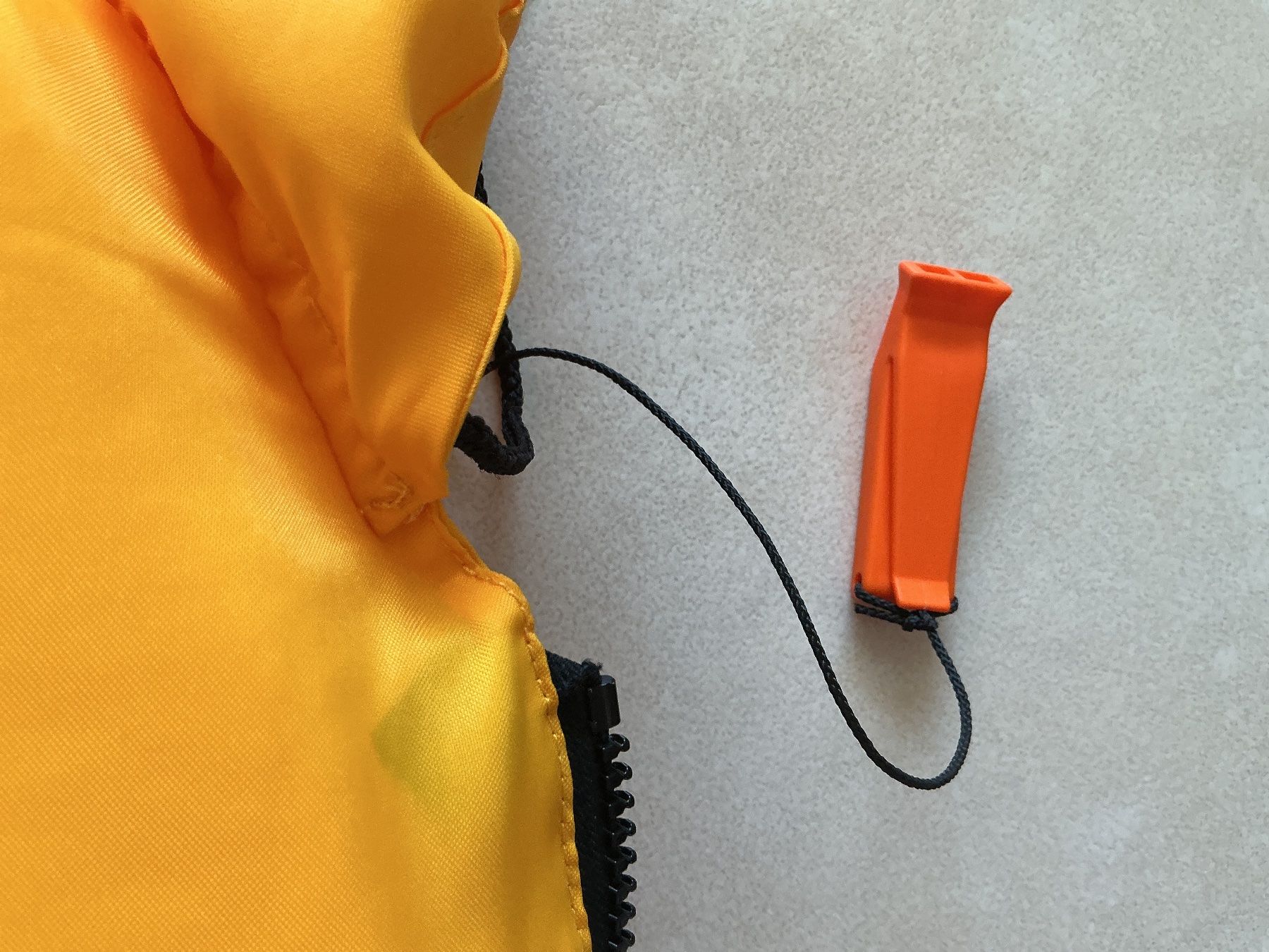 Giubbotti di salvataggio: Schwimmweste gelb Kind 30-40kg – Usato da Frauenfeld venduto da Stehojen 3