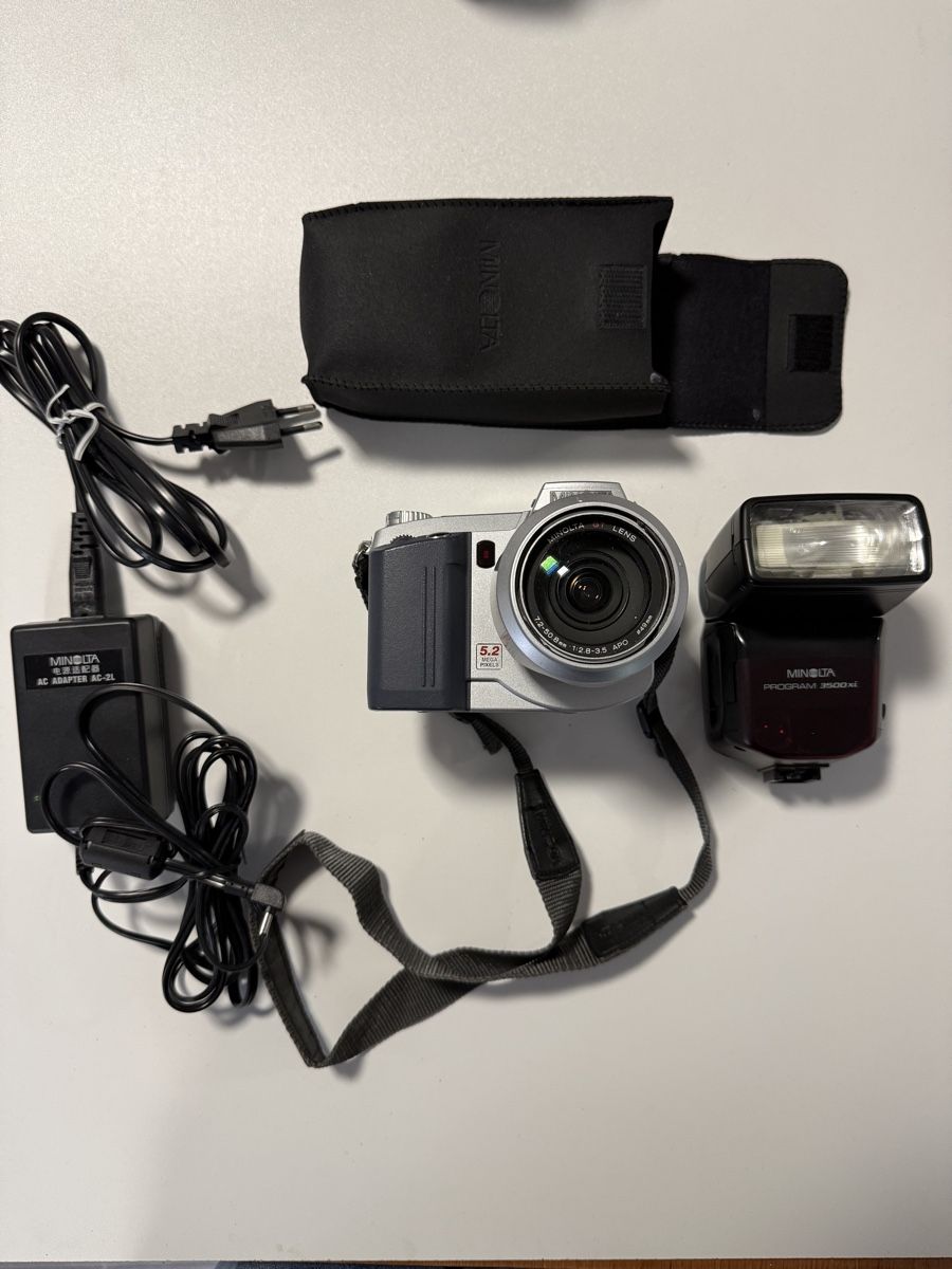 Minolta Fotocamera: Ensemble Appareil Photo Numérique Minolta DiMAGE 7  – Usato da Ardon venduto da Momovs99