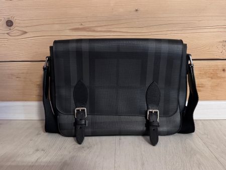 Burberry Sac messager à carreaux fumés