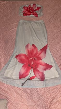 Kleid mit Blumenmuster