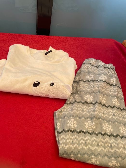 Negligees & Pigiami: Damen Winter Pyjama mit Eisbär XL – Usato da Bergdietikon venduto da antovale