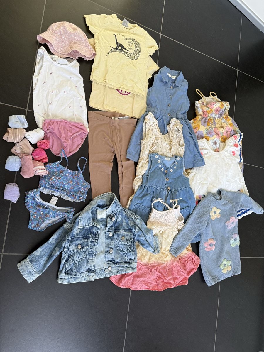 Lotti & Set di vestiti: Mädchen Kleiderpaket Gr 98 – Nuovo (secondo la descrizione) da Rothrist venduto da ruz_j7lf
